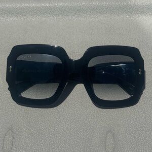Gucci Oversized Square Sunglasses in Black
